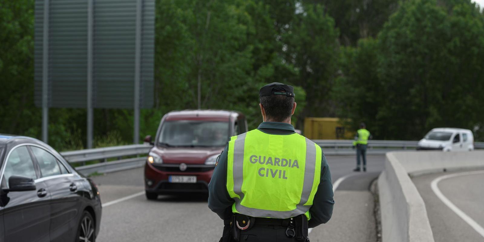 3.350 agentes vigilarán que nadie salga de Madrid en el puente