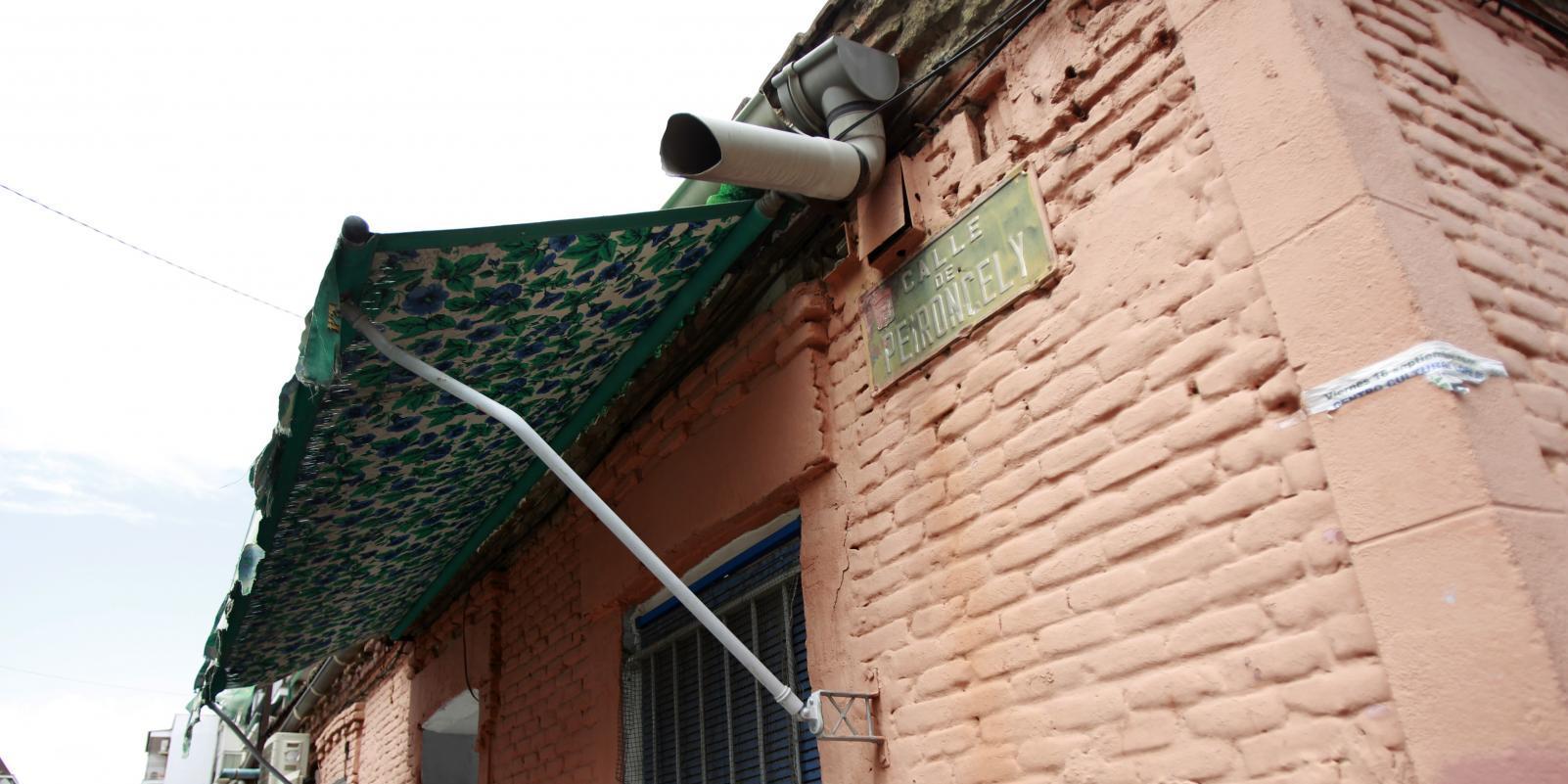 Madrid ultima el realojo de los residentes de la casa fotografiada por Capa