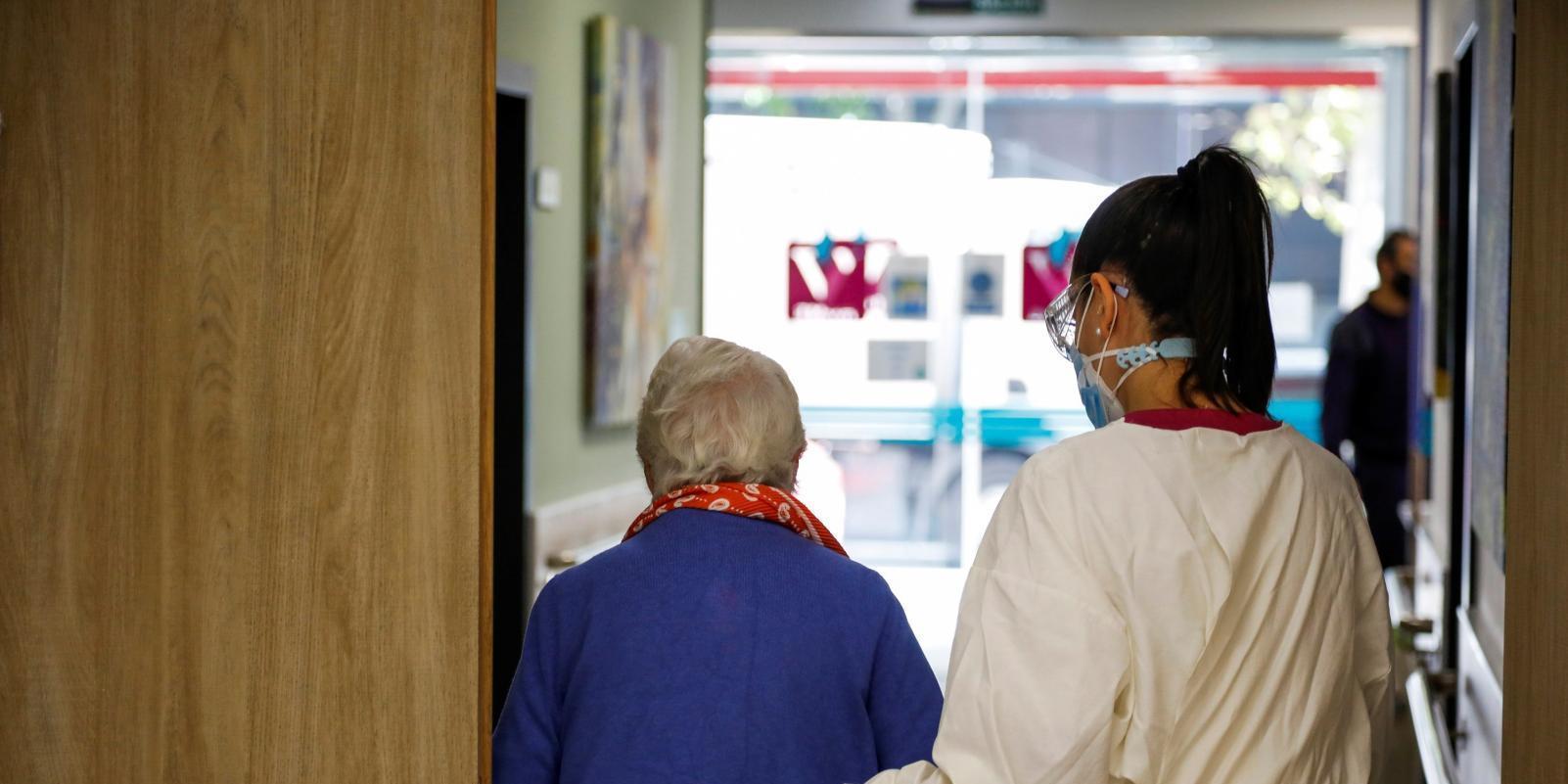 El 53% de las residencias de Madrid tiene una inmunidad media-alta ante la covid