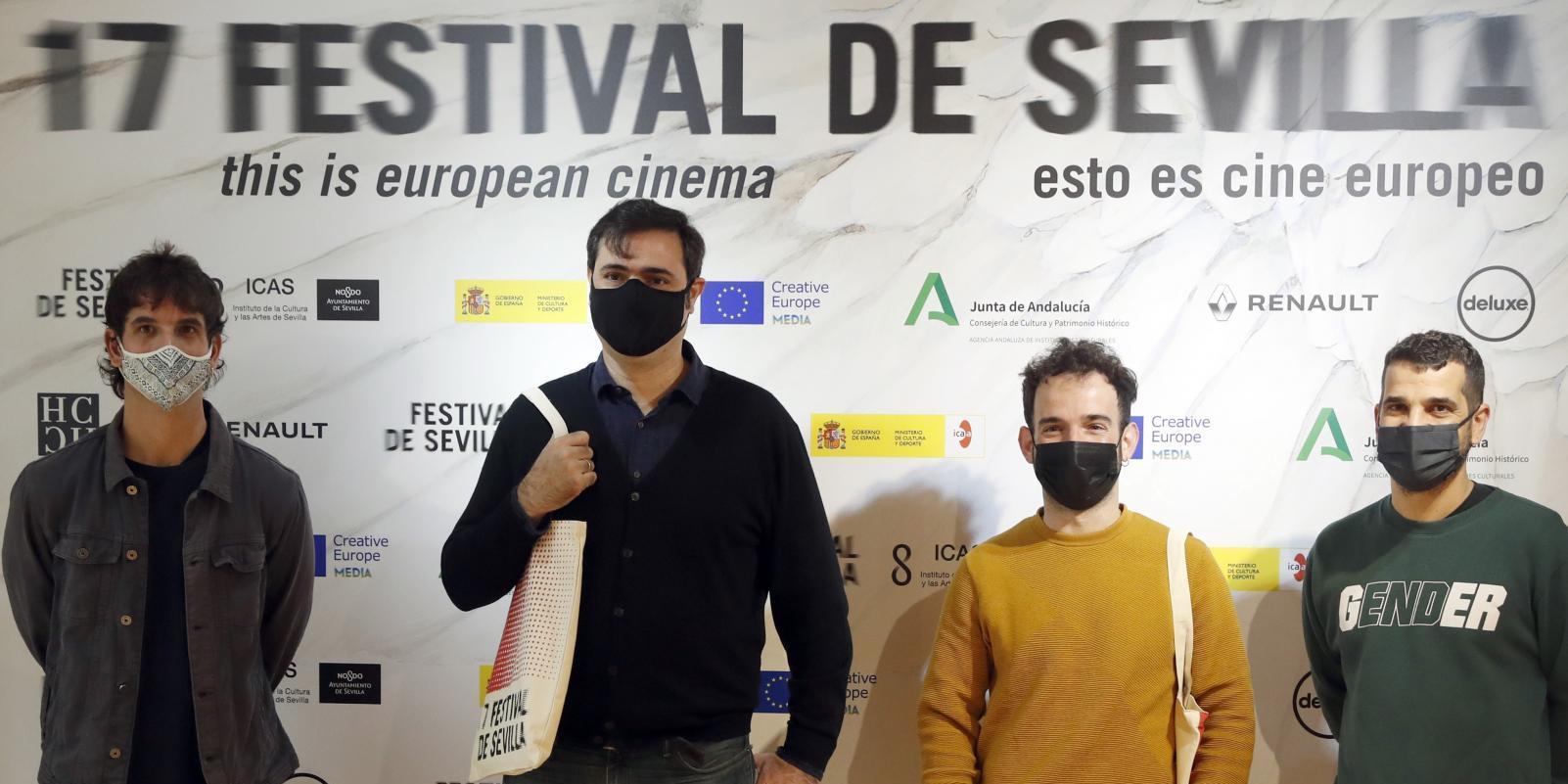 López Carrasco rescata del olvido el día en que ardió el Parlamento de Murcia