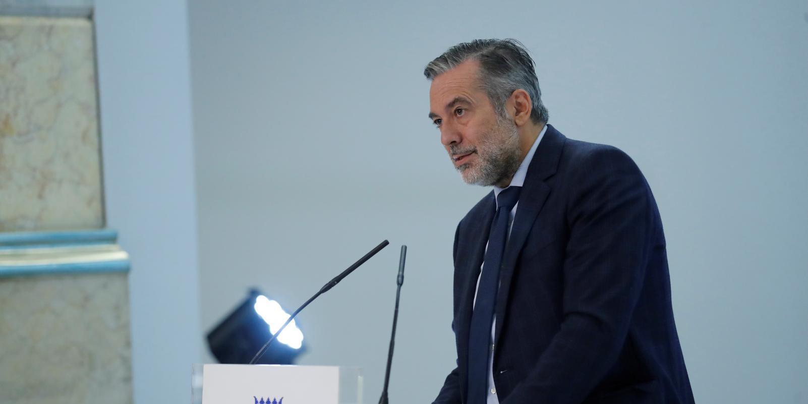 López acusa al PSOE de "gran corrupción moral" por pactar con Bildu