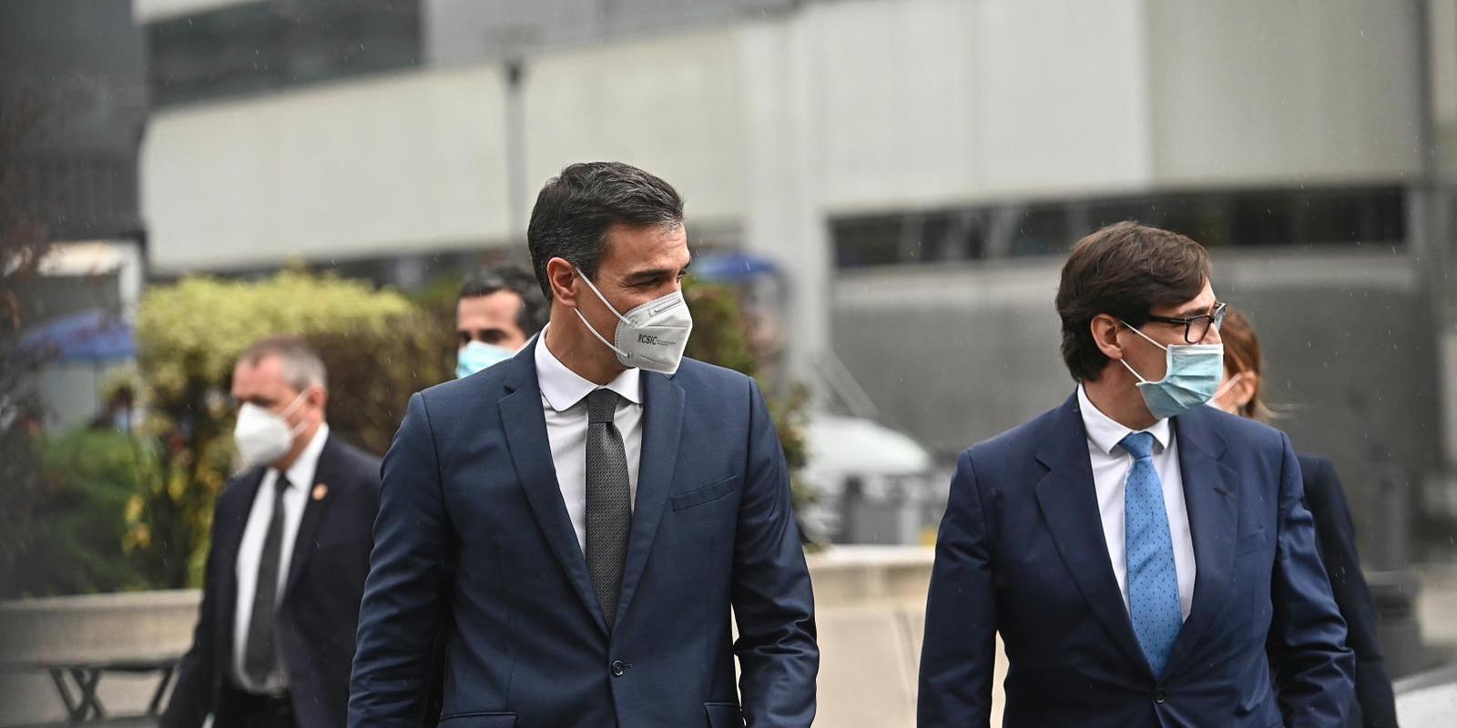 Abucheos a Sánchez en su visita a la Paz