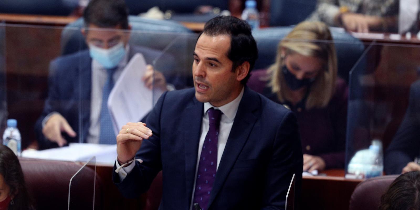 Aguado insiste en que el Gobierno de la Comunidad quiere que el cierre del puente de diciembre sea el último