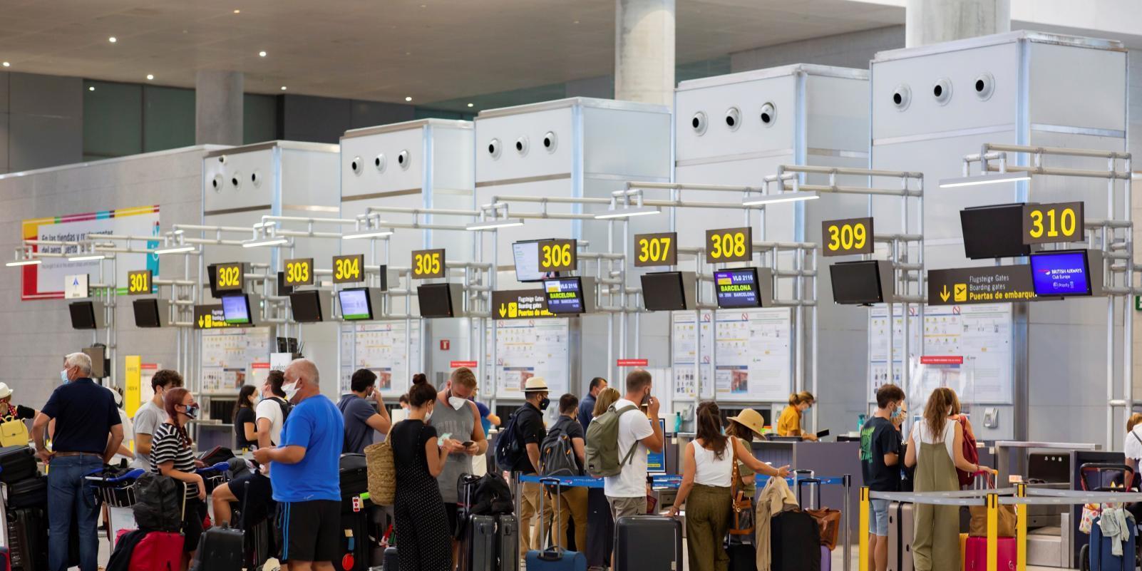 Las agencias de viajes ven sentenciada la campaña navideña con el plan del Gobierno