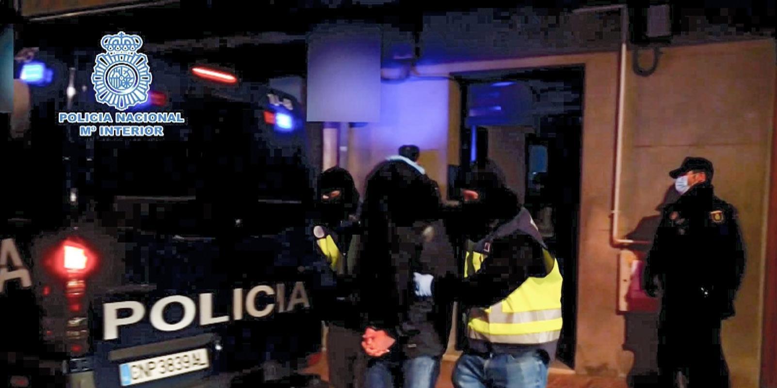 La Policía detiene en Getafe a un imán por su actividad yihadista