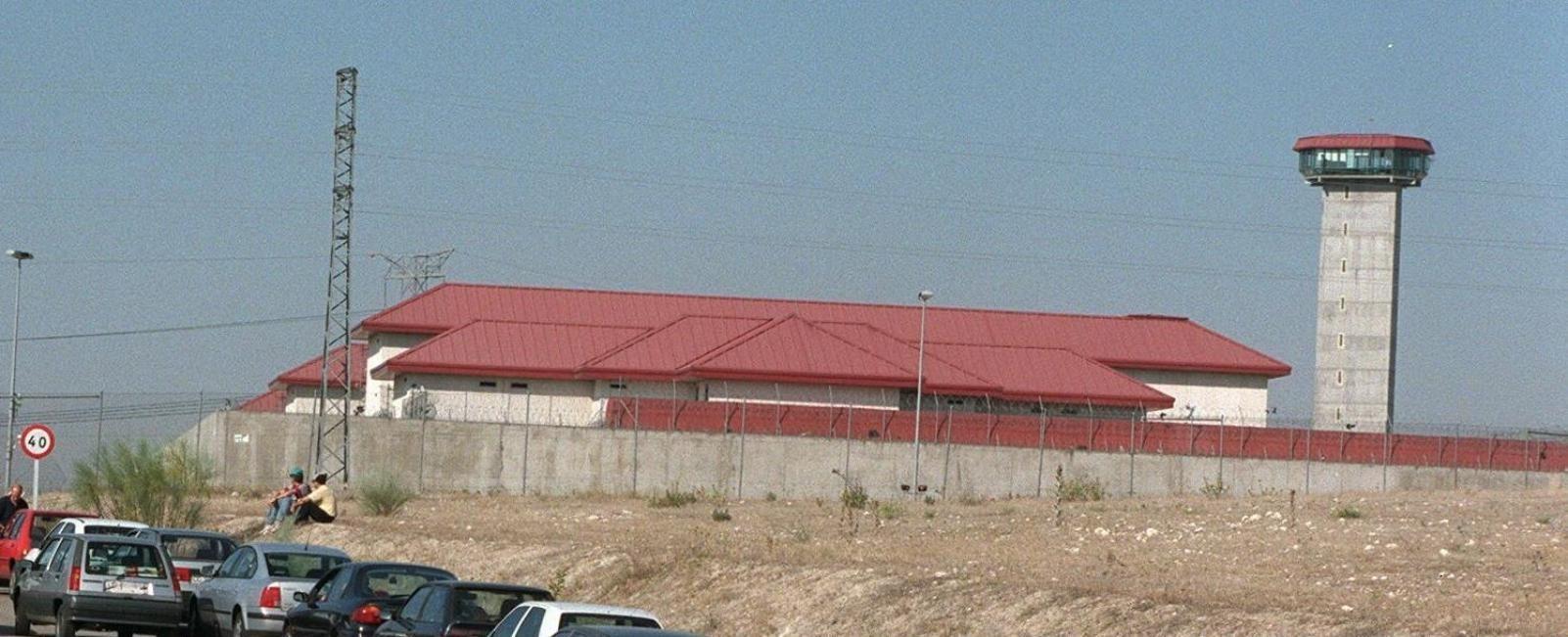 Los hermanos fugados de la cárcel de Valdemoro, expertos en alunizajes en Madrid con más de 50 delitos a sus espaldas