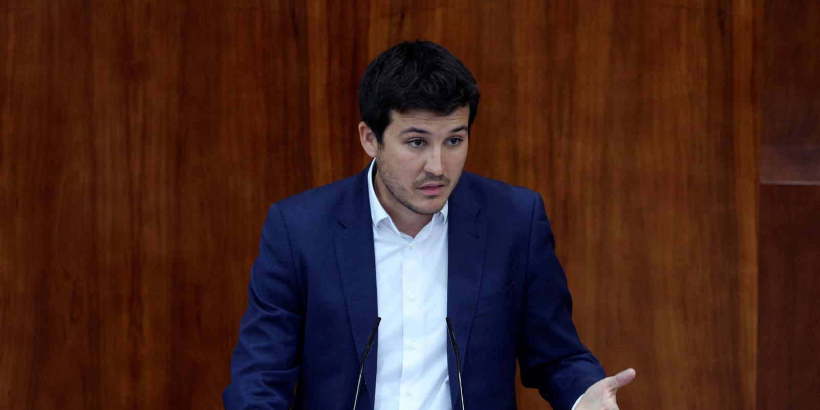 PSOE, Más Madrid y Podemos urgen a resolver los cortes de luz en la Cañada Real