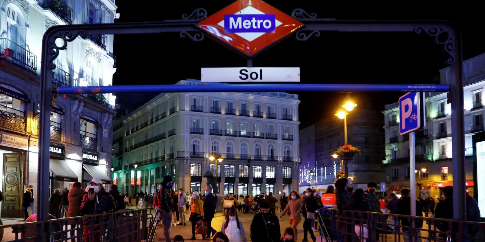 El Ayuntamiento de Madrid defiende su dispositivo navideño y descarta apagar las luces