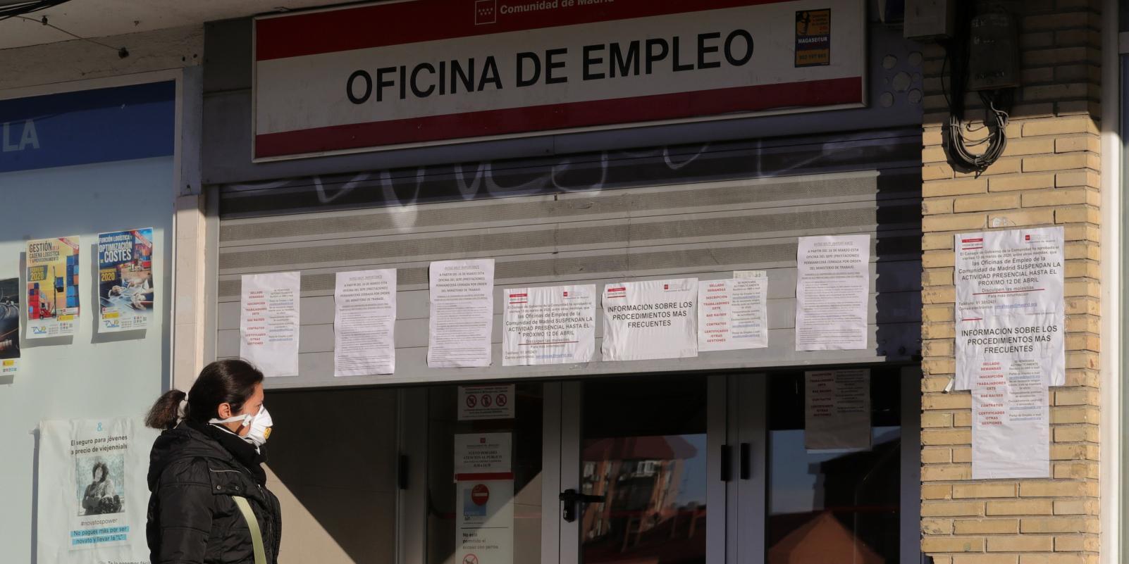 La contratación baja a niveles de 2014