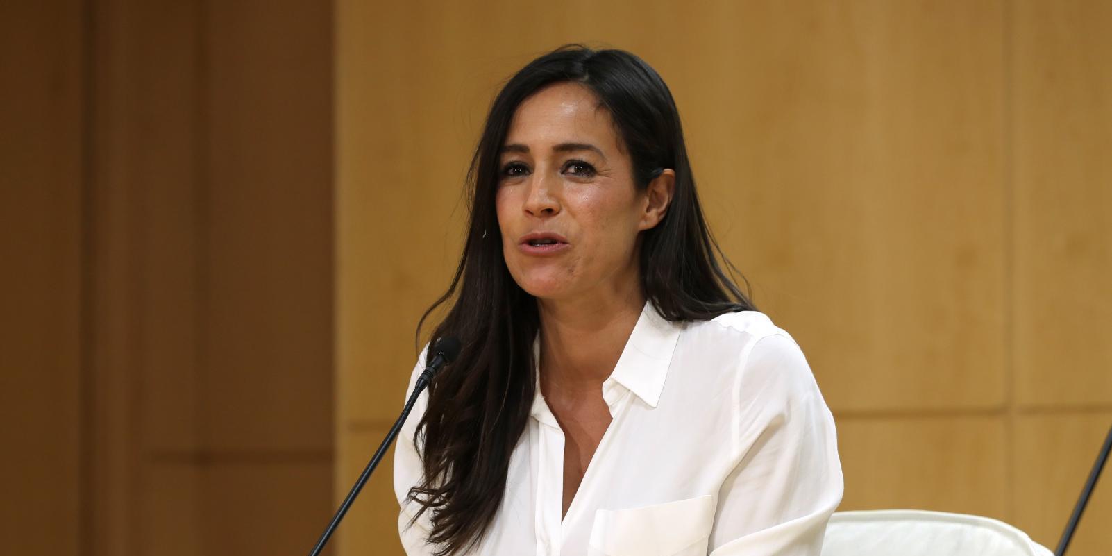 Madrid estudia compatibilizar la Tarjeta Familias con la renta e ingreso mínimo