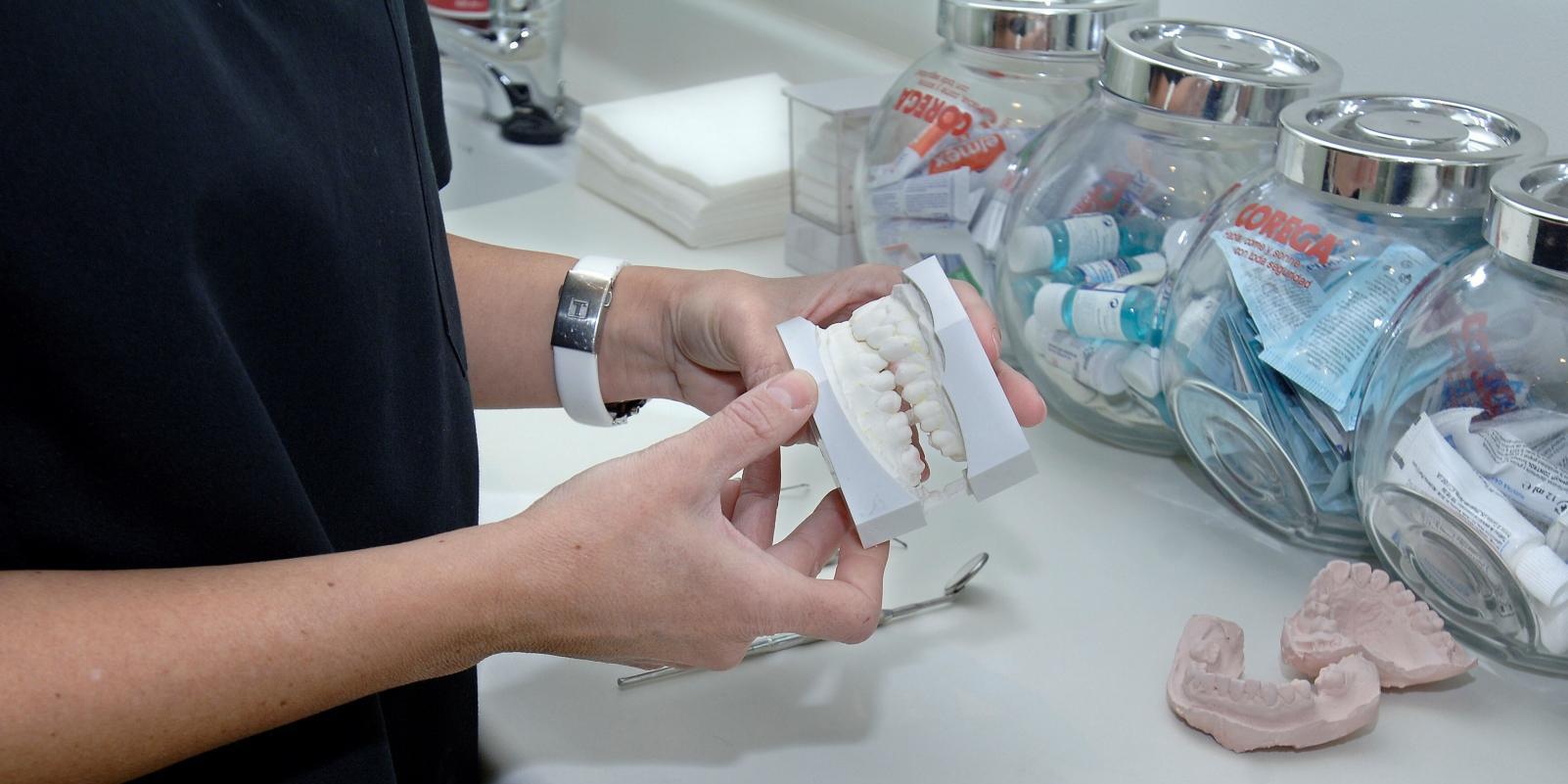 El bruxismo, tan dañino para la mandíbula, es beneficioso para liberar estrés