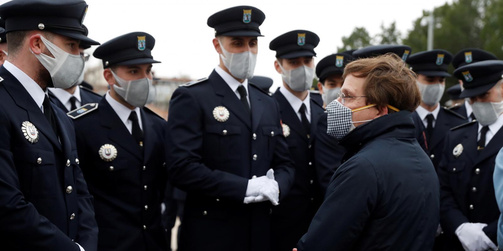 Policías municipales y bomberos se vacunarán en Madrid a partir del 25 de febrero