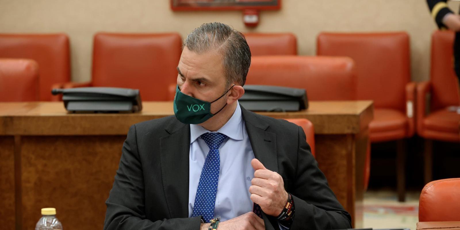 El pleno del Ayuntamiento de Madrid pide al Gobierno frenar los "ataques" como los que sufrió Vox en Cataluña