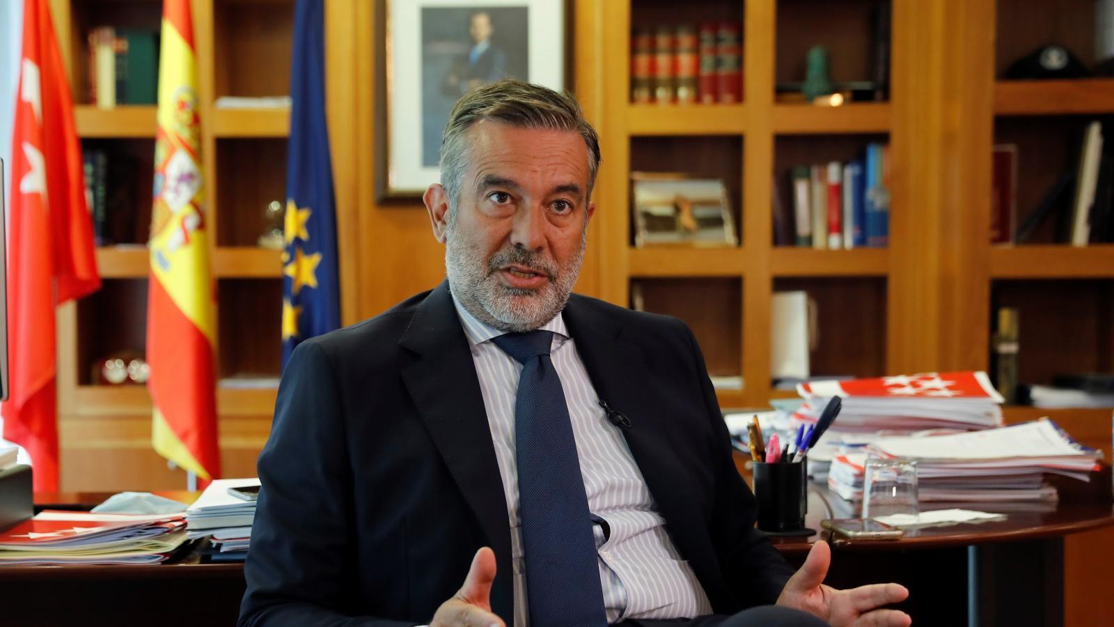 La Comunidad de Madrid pide al Gobierno apoyo policial para controlar los botellones