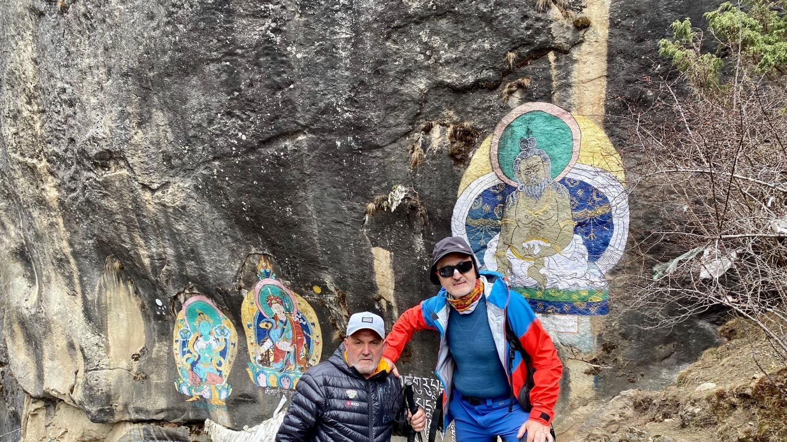 Exteriores trabaja con las autoridades de Nepal para el regreso de los alpinistas españoles