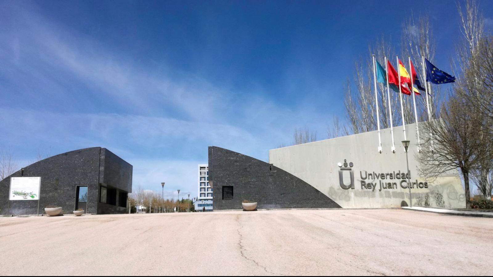 La Rey Juan Carlos diseña un reactor para transformar residuos plásticos