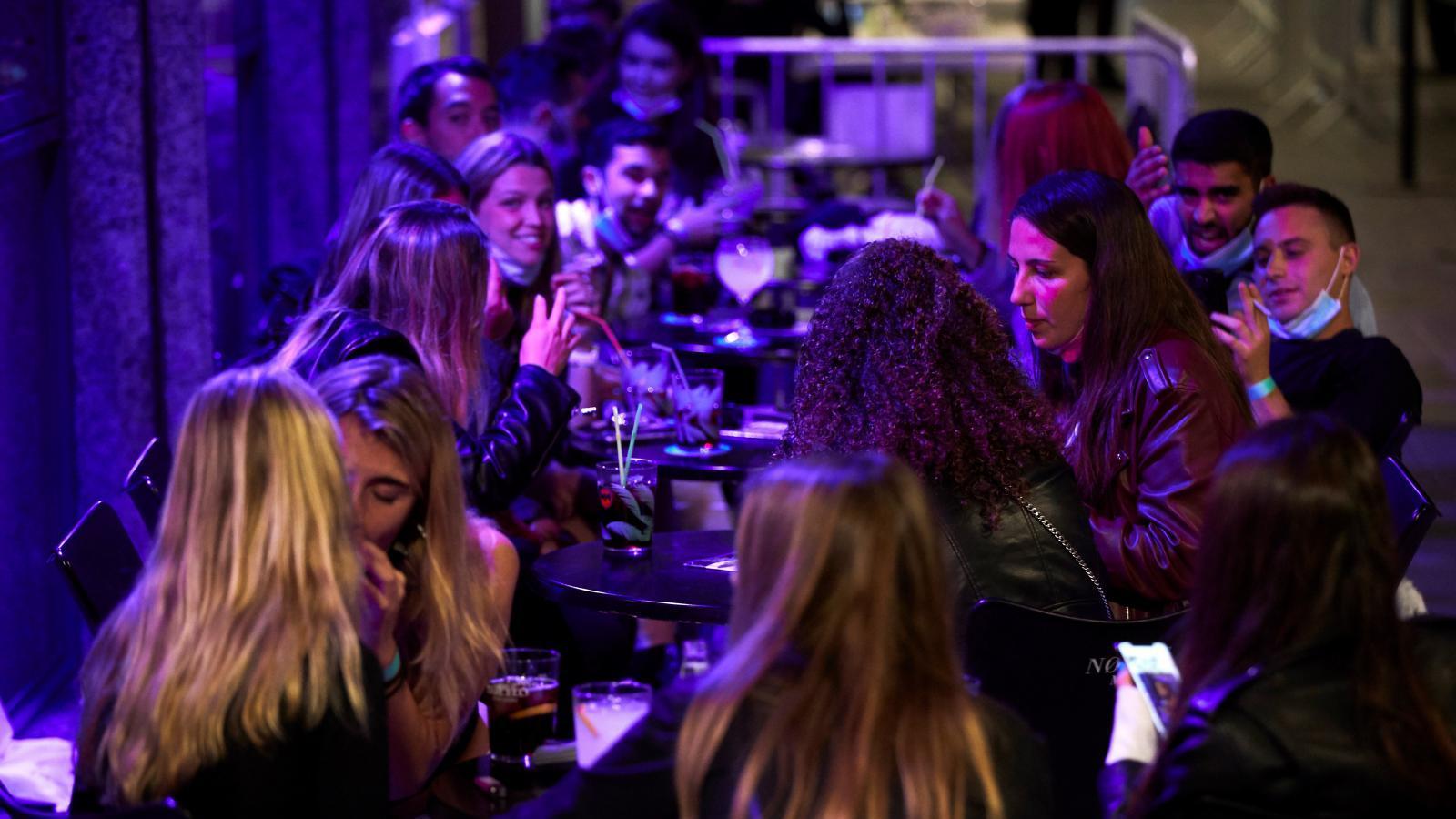 Las discotecas y los centros de mayores reabren este lunes en la región
