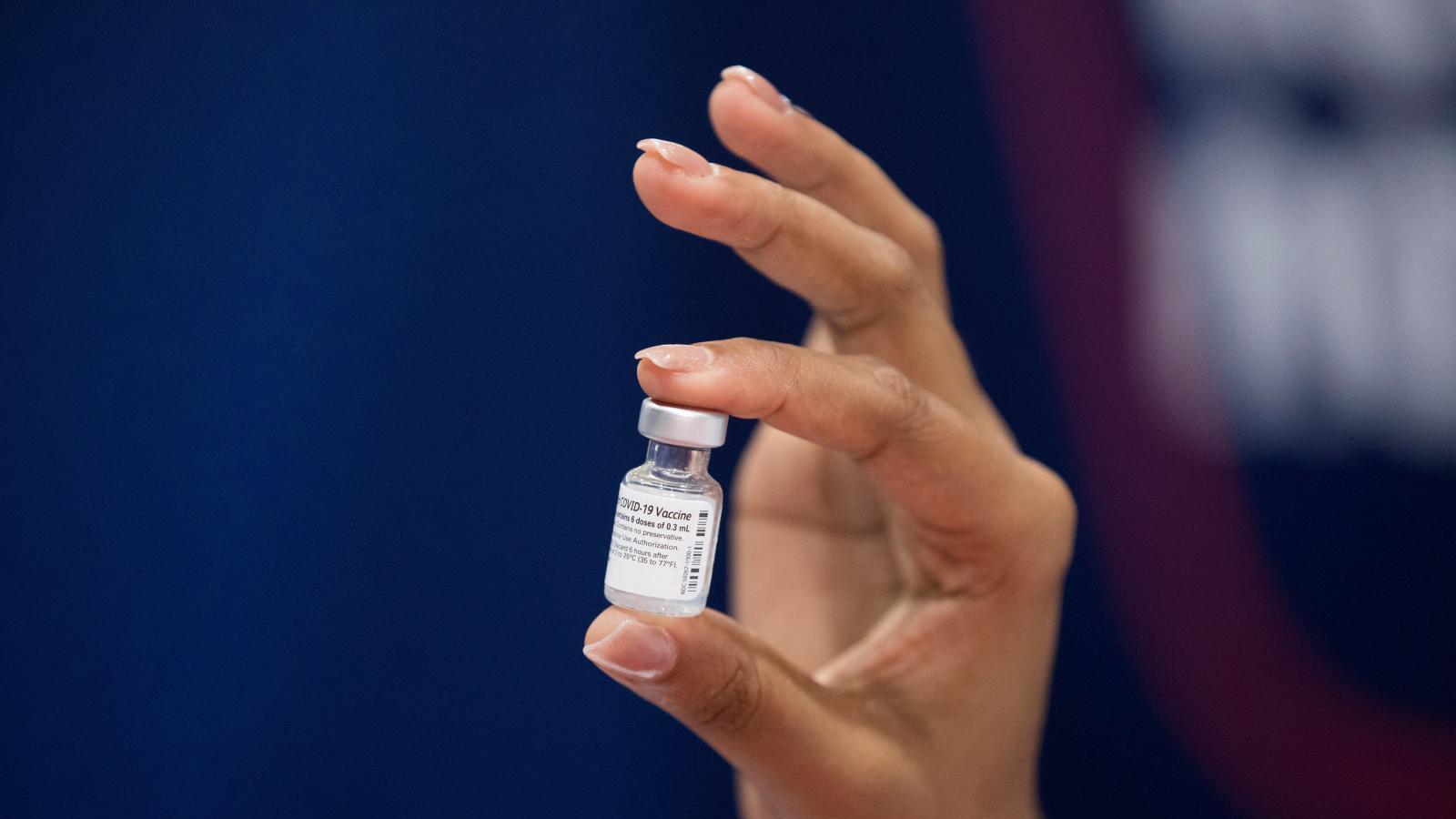 España adquiere otros dos millones de dosis de Pfizer para este año