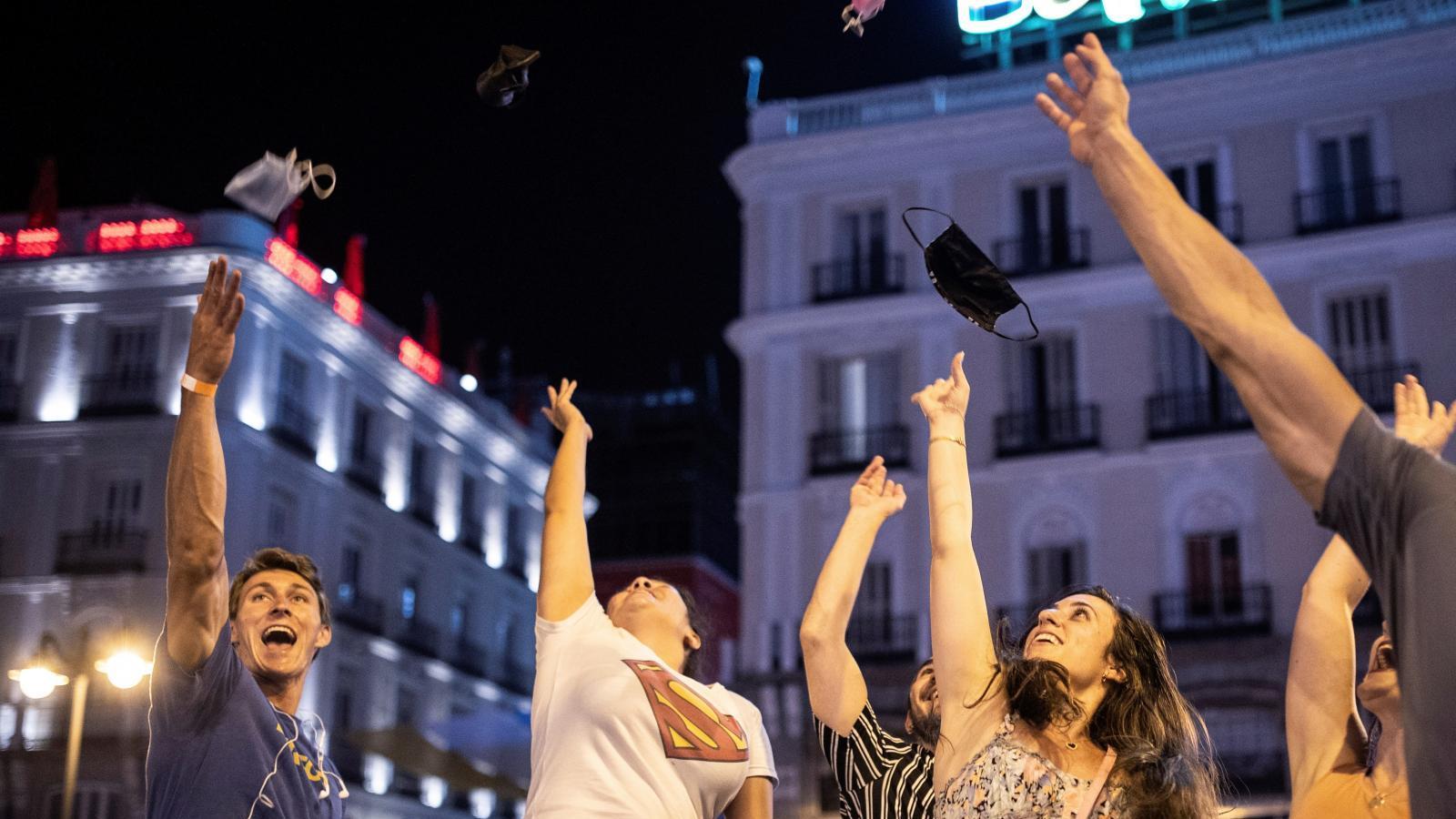 Entra en vigor la orden que permite ir sin mascarilla en el exterior