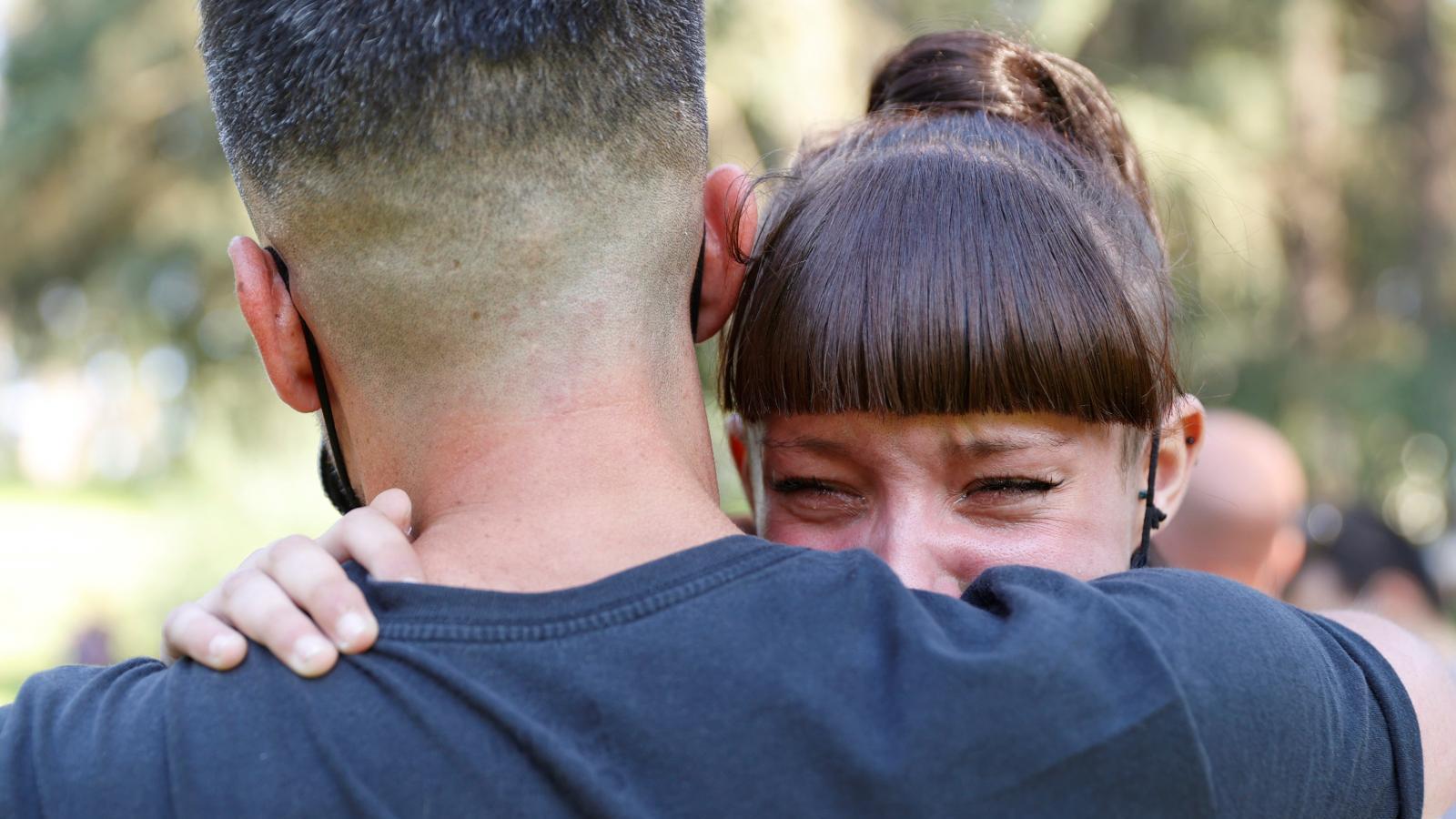 Medio millar de personas piden "justicia" por el joven asesinado en Madrid