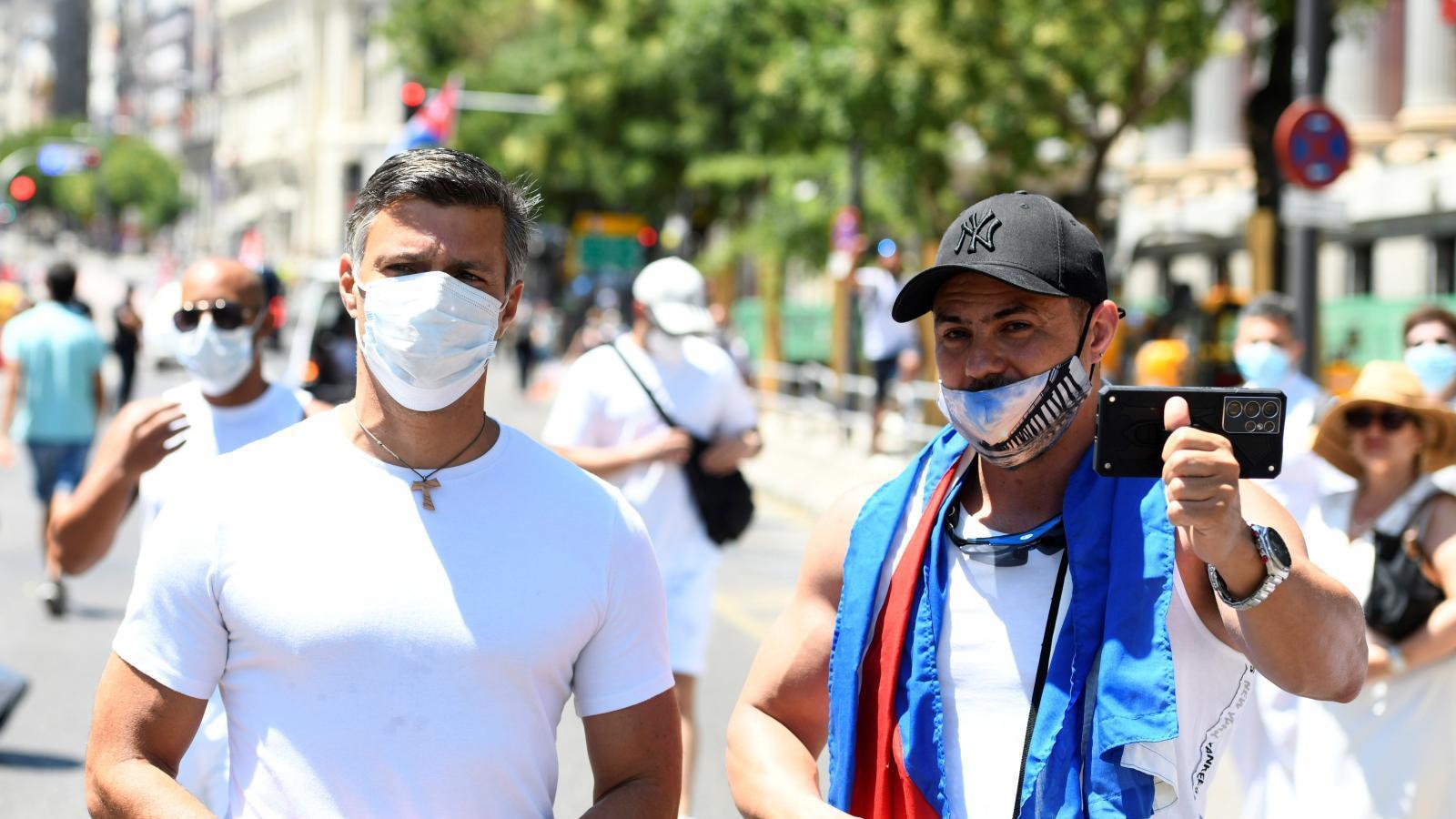 El exilio cubano marcha en Madrid en apoyo a las protestas en la isla