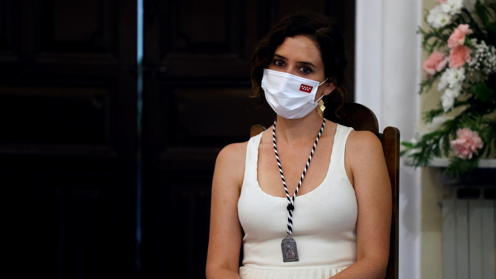 Ayuso cree que el Gobierno central tiene que liderar "una política clara" sobre los menores inmigrantes