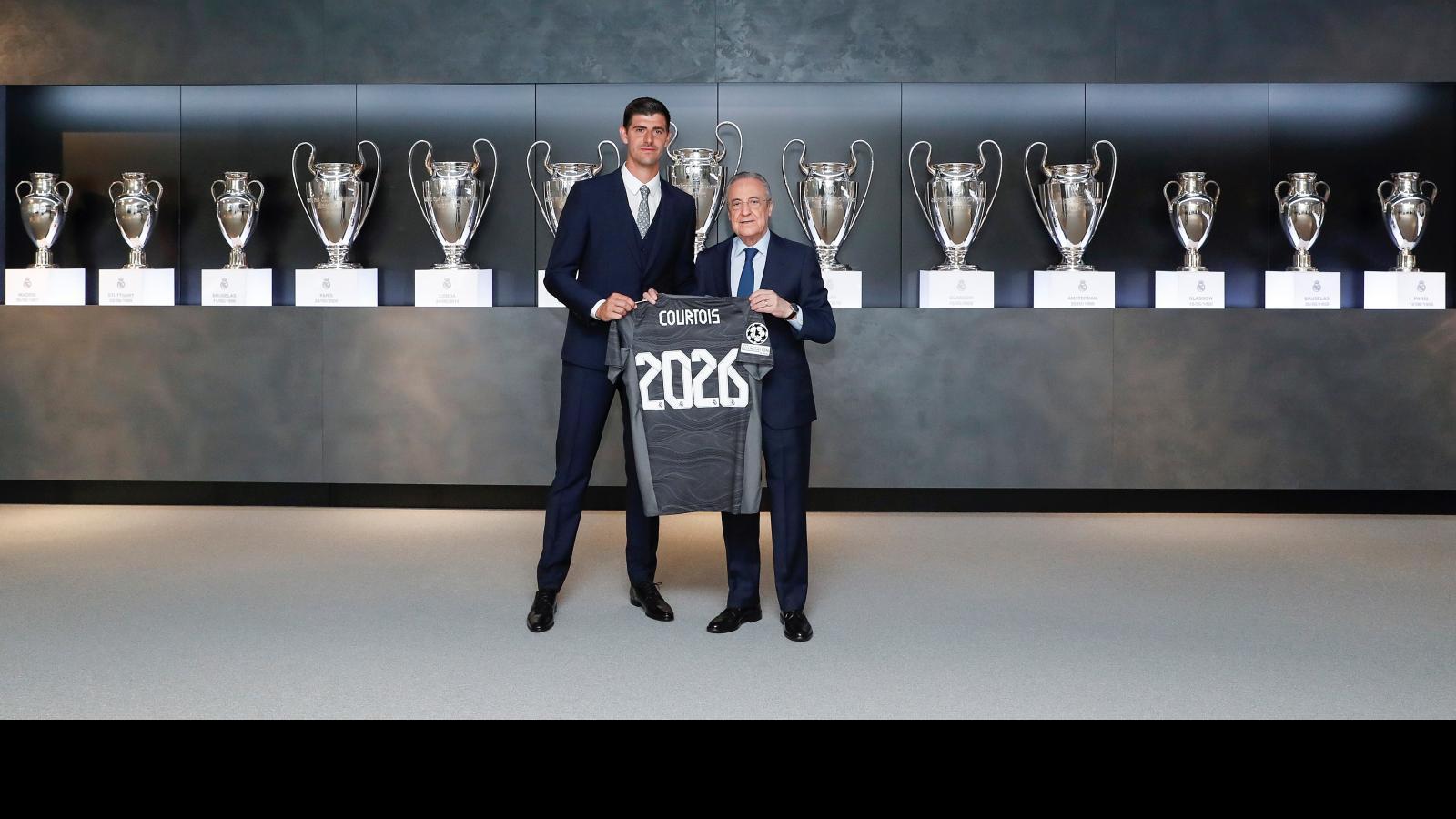 Courtois renueva con el Real Madrid hasta 2026