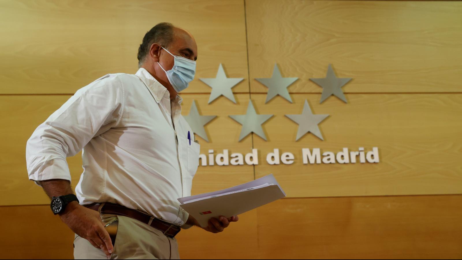 Zapatero no descarta aplicar la segunda dosis de la vacuna sin cita previa