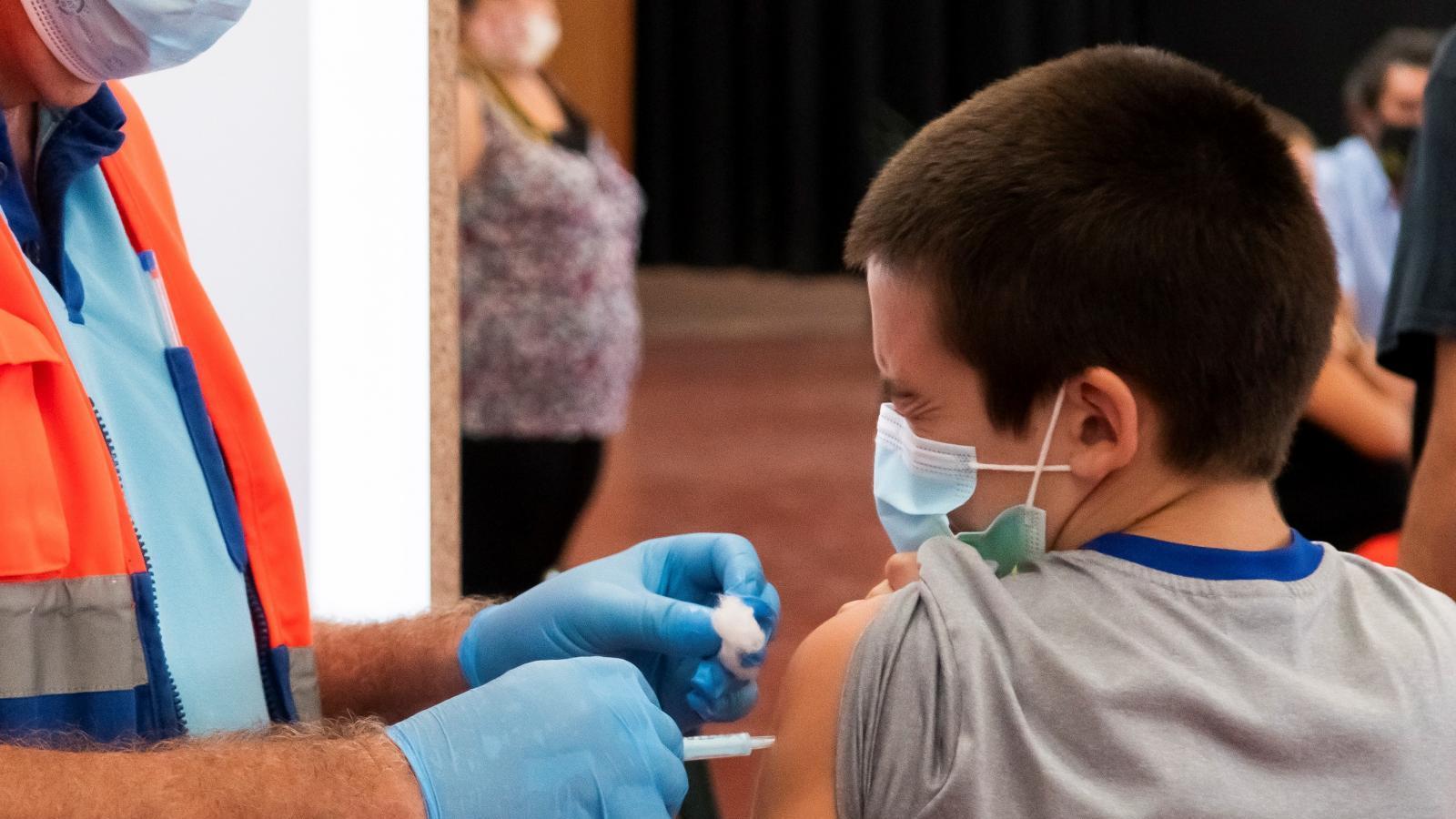 Cerca de 34 millones de ciudadanos en España ya están vacunados con la pauta completa