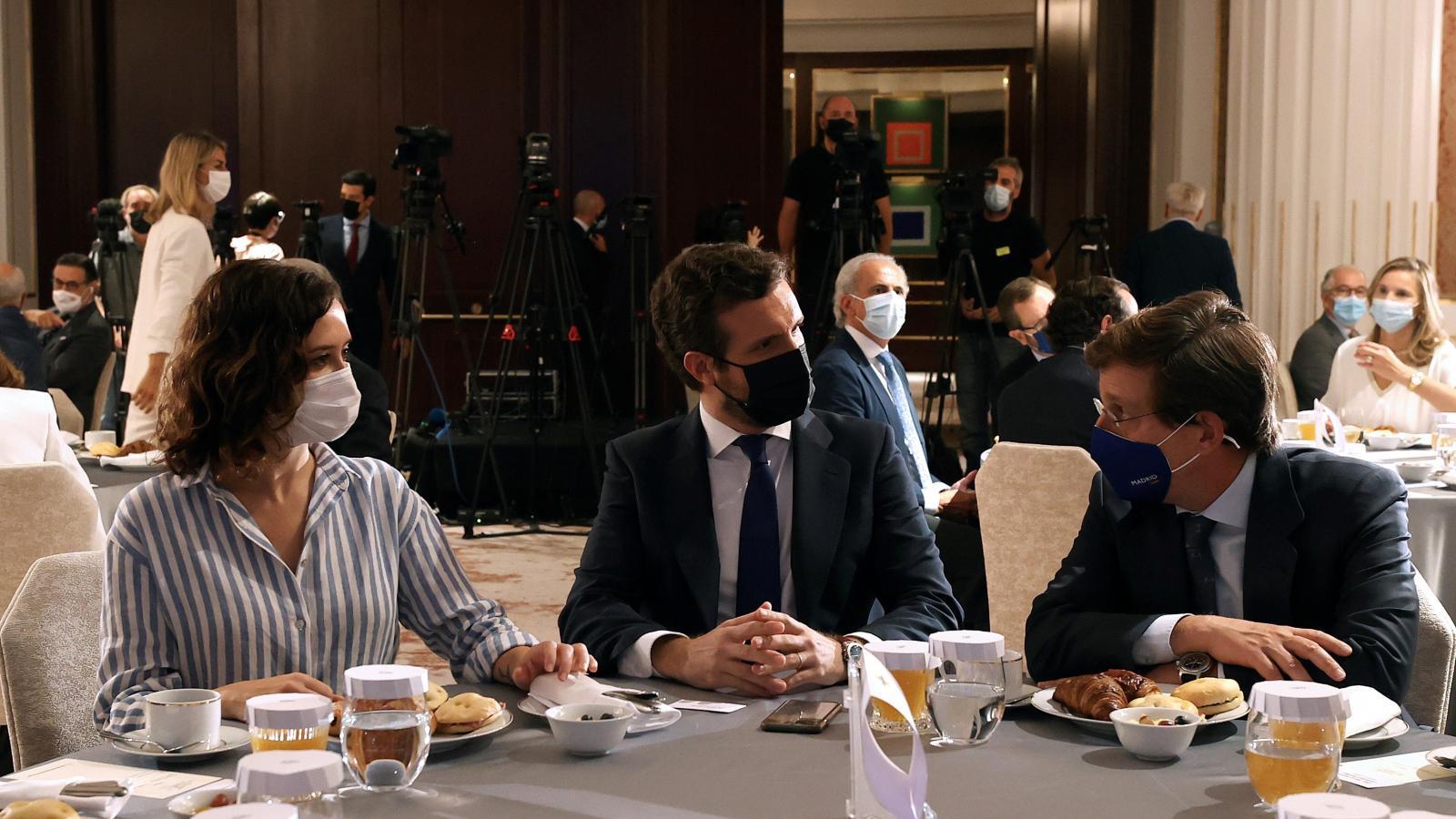 Pablo Casado asegura que Díaz Ayuso y Martínez-Almeida tendrán mucho peso al decidir el líder del PP Madrid