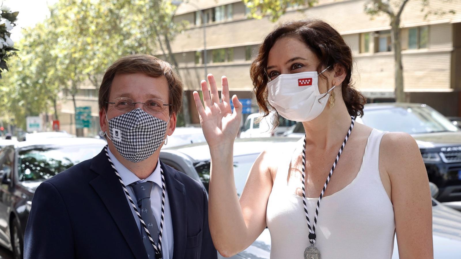 Ayuso y Almeida descartan "un duelo" entre ellos y reiteran su apoyo a Casado