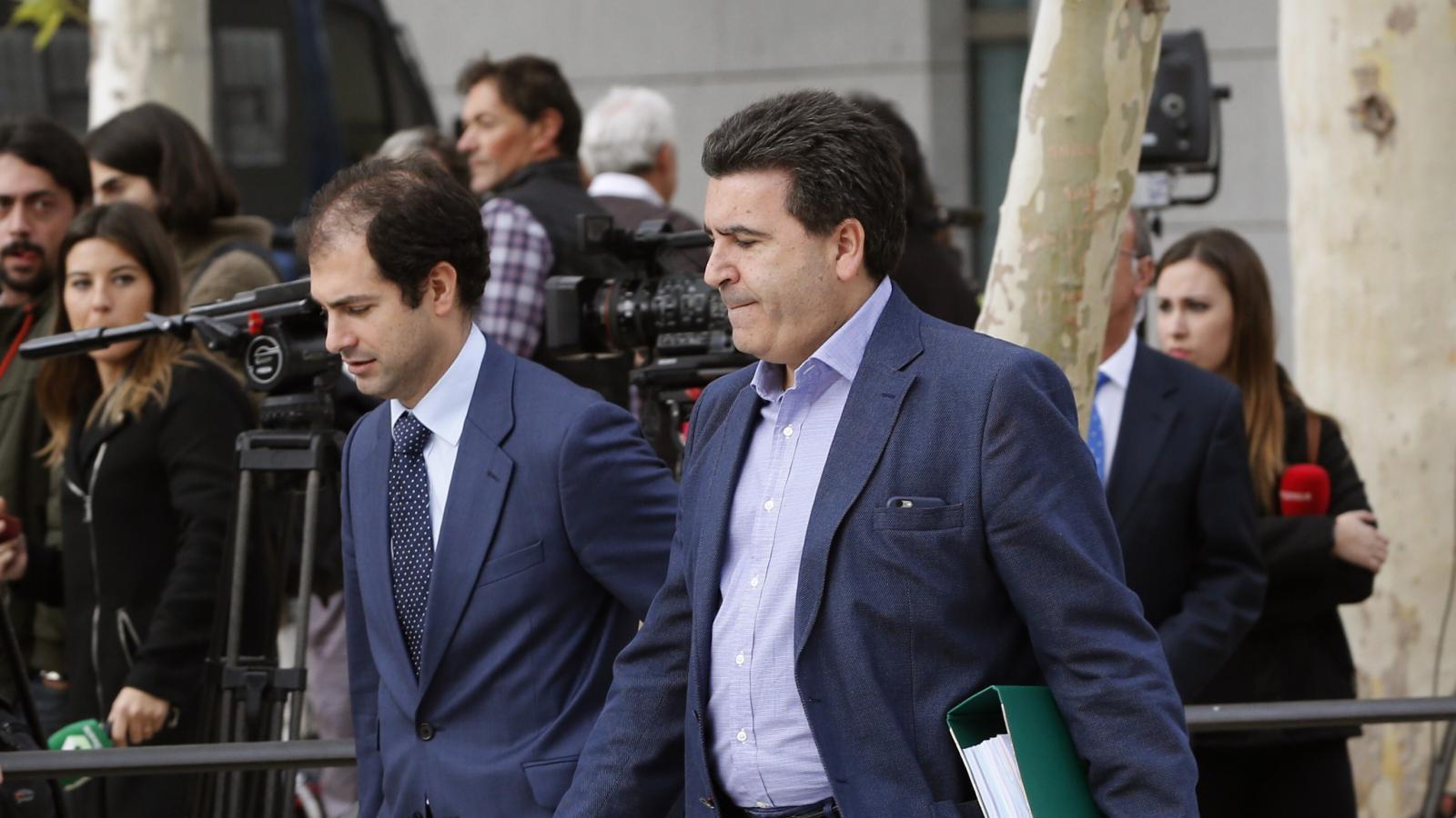 El juez de Púnica procesa a ocho exalcaldes madrileños por las adjudicaciones a Cofely