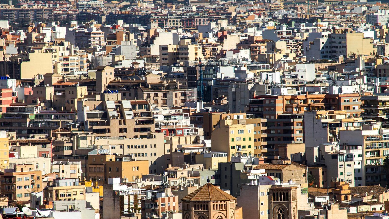 La Comunidad de Madrid aprobará un plan para avalar la hipoteca a los jóvenes