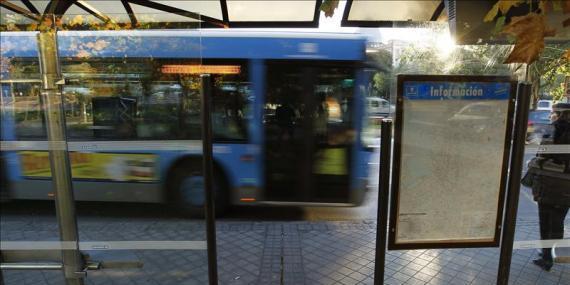 Viejos autobuses urbanos de Madrid circulan ahora por Ucrania, Cuba o Perú