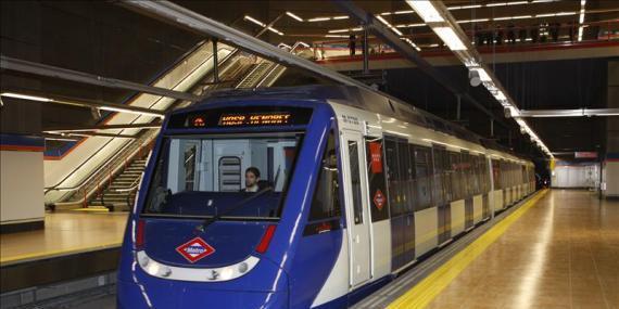 Cuatro estaciones de la línea 7 de Metro sin servicio por una avería