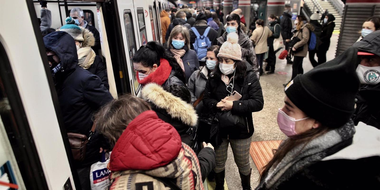 Metro suma más de 100 horas de circulación ininterrumpida por primera vez en sus 101 años de historia