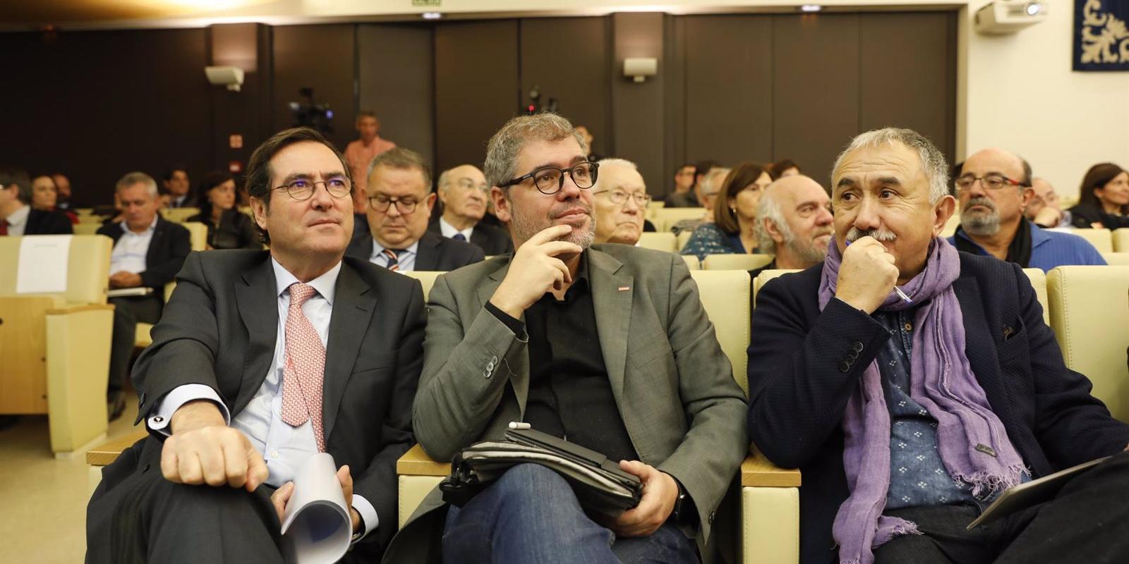 La CEOE da el visto bueno a la prórroga de los ERTE hasta mayo