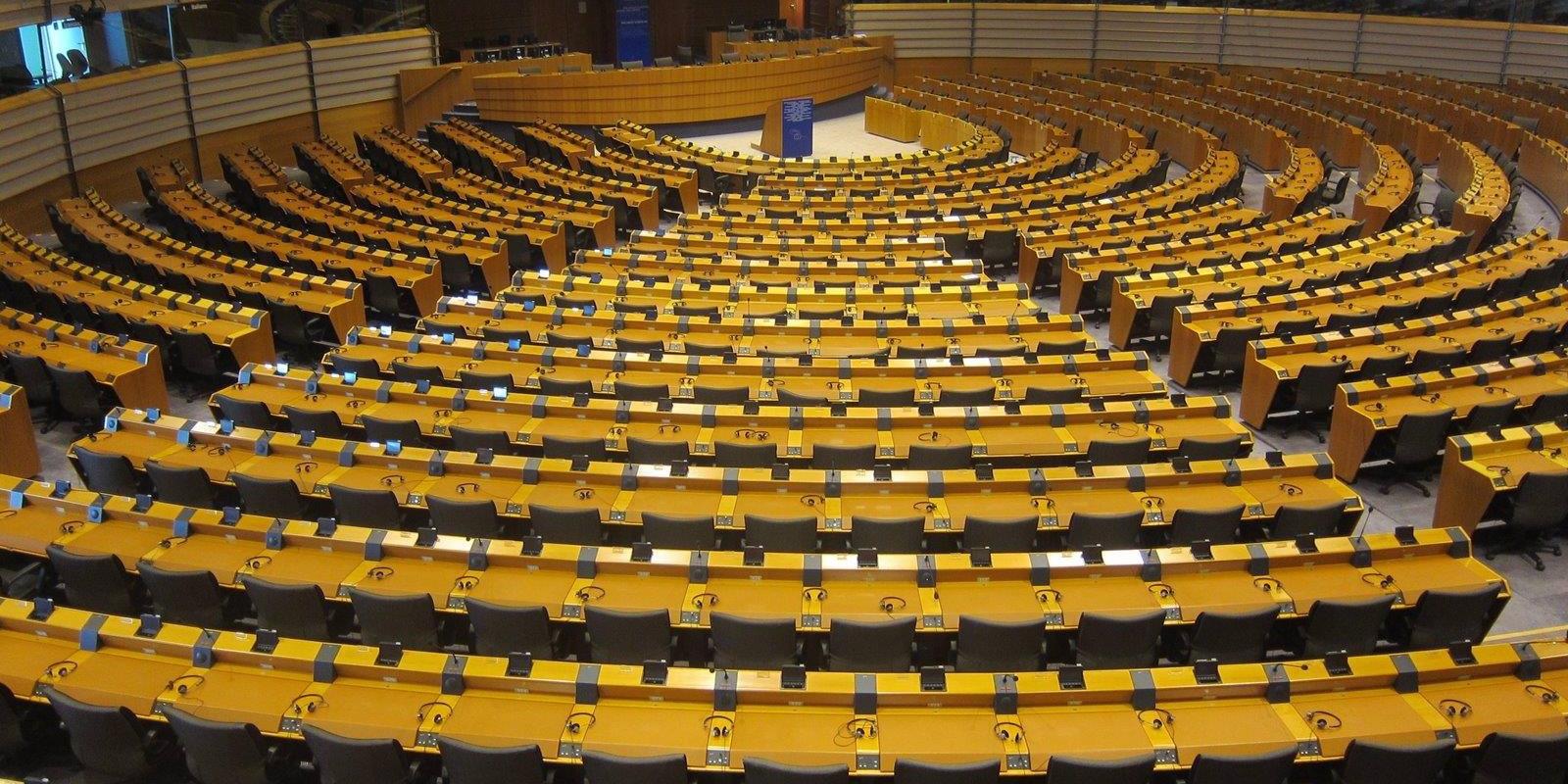 La educación concertada pide amparo al Parlamento Europeo al estimar la 'Ley Celaá' contraria al derecho europeo e internacional