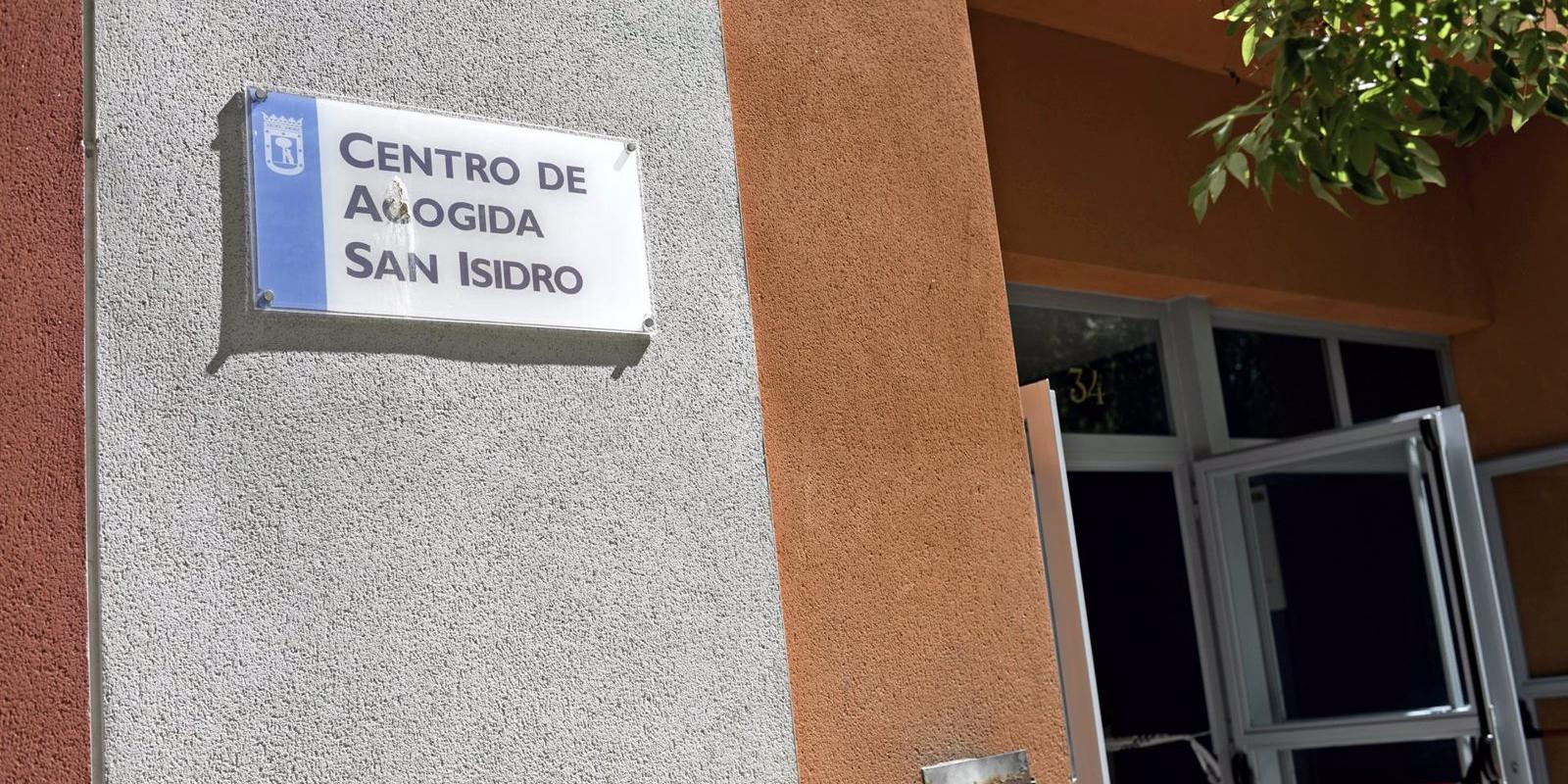 Hasta 20 usuarios del centro de acogida San Isidro, trasladados a un hotel de Las Tablas tras dar positivo en Covid
