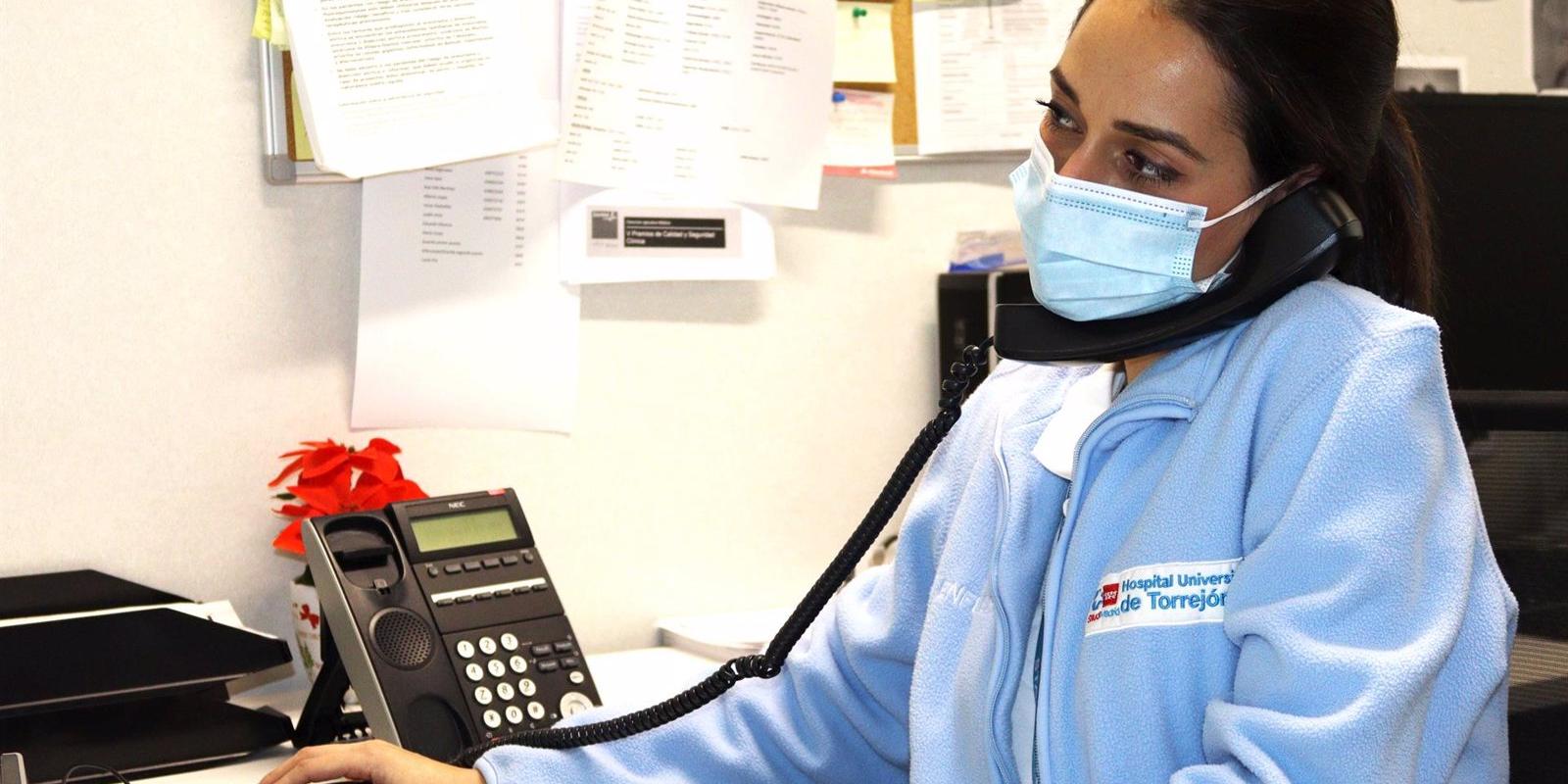 El Hospital de Torrejón aplica inteligencia artificial y tecnología de voz en un cuidador virtual para pacientes Covid