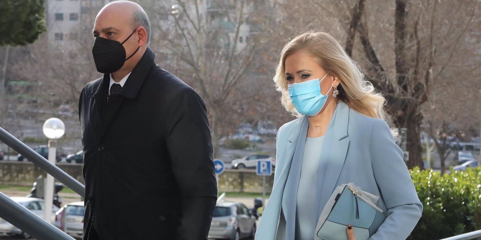 Martínez-Almeida muestra su alegría por la absolución de Cifuentes: Martínez-Almeida muestra su alegría por la absolución de Cifuentes:
