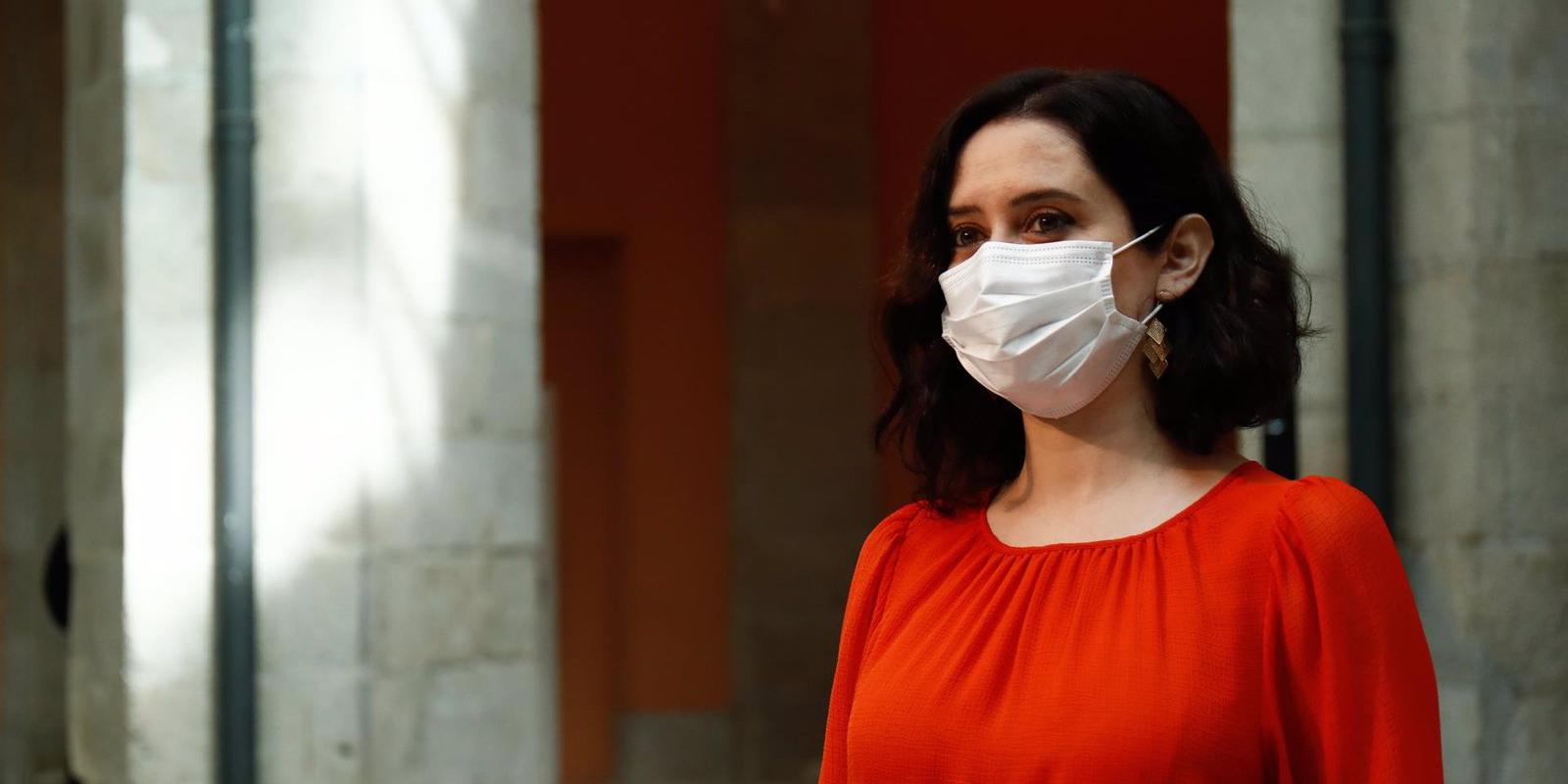 Sánchez "disfruta a lo Nerón, viendo desde La Moncloa todo arder", afirma Díaz Ayuso