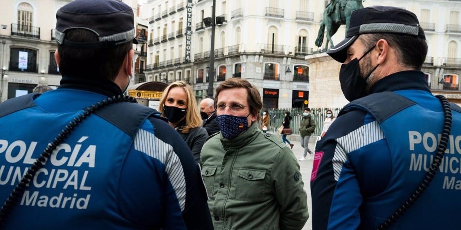 Martínez-Almeida critica a Sánchez por mantener a Iglesias en el Gobierno porque le es "útil y cómodo" para "desviar la atención"