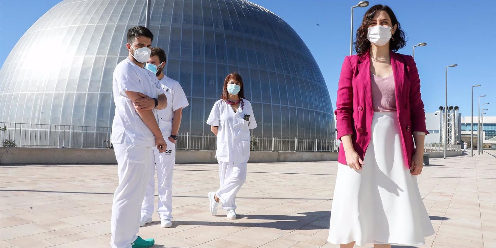 Díaz Ayuso insiste en que Madrid tiene la logística adecuada para vacunar pero "no las dosis suficientes"