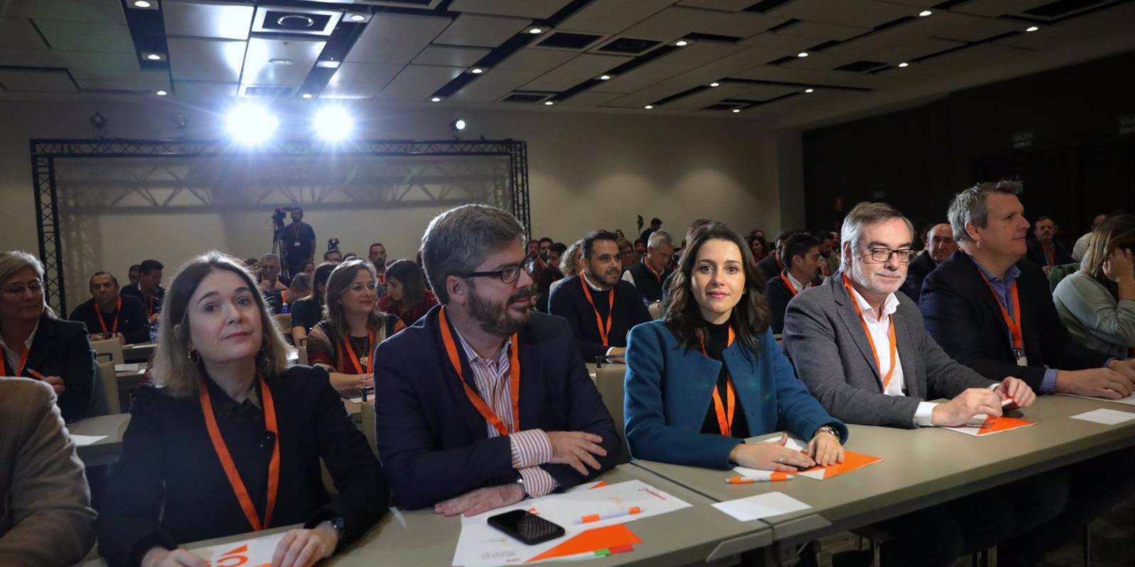 La salida de Fran Hervías tras los acontecimientos en Murcia agrava el enfrentamiento interno en Cs