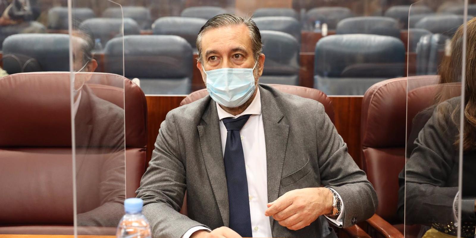 Enrique López, sobre la candidatura de Iglesias: "Viene a salvar su carrera política y a radicalizar la campaña"