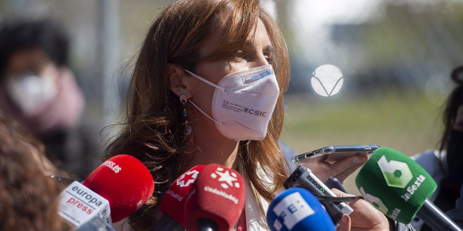 Mónica García critica la política de "crispación" de Ayuso y le acusa de alentar a "pisotear al prójimo"