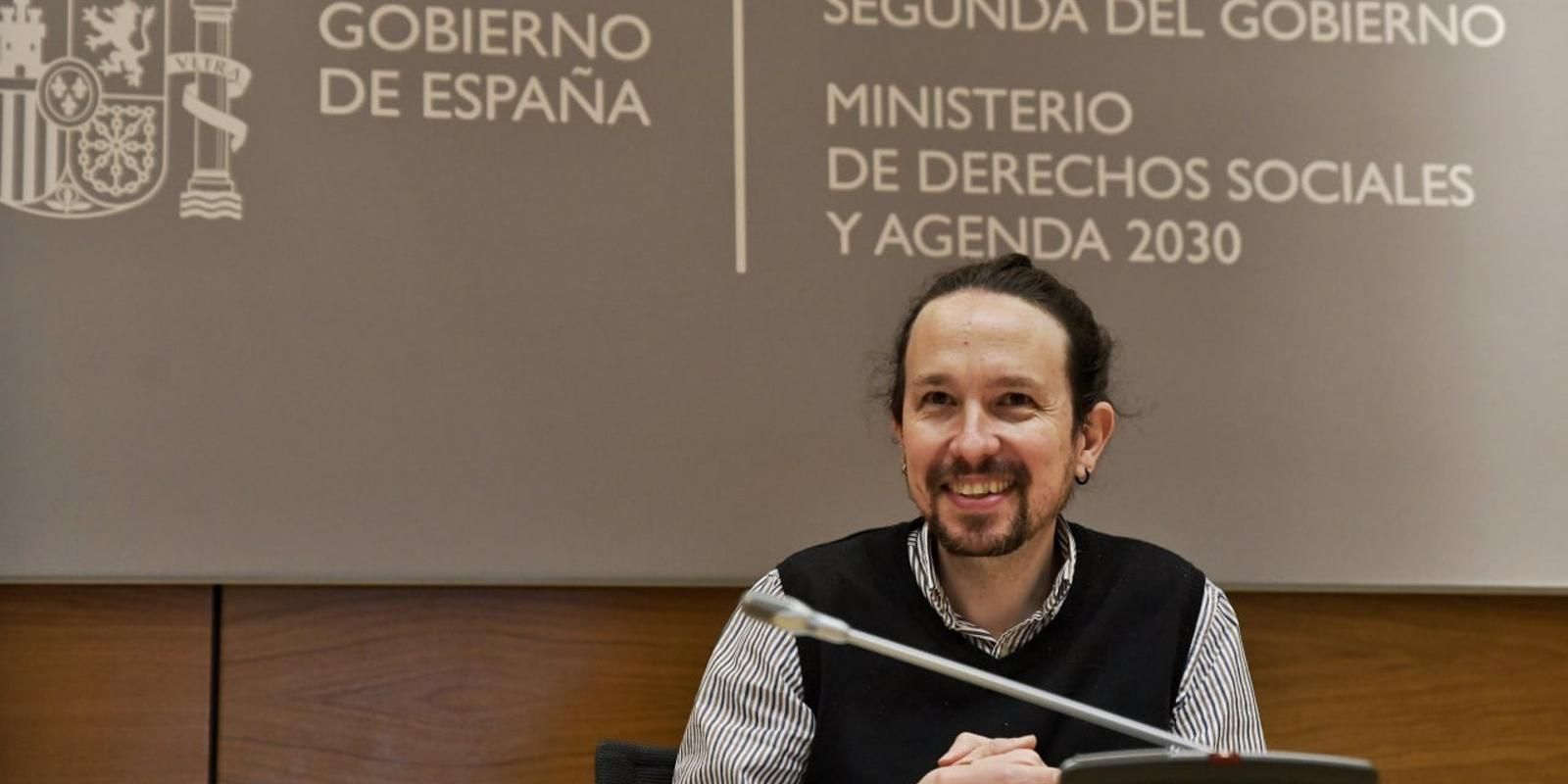 La Junta Electoral estima que Iglesias vulneró la Ley Electoral al anunciar su candidatura desde su despacho