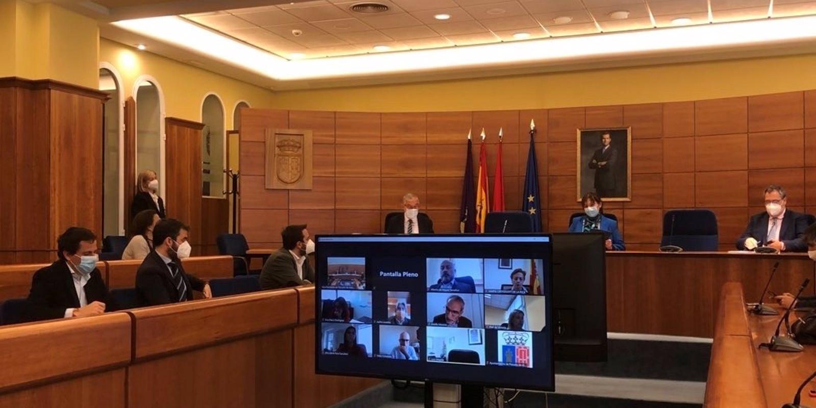 Pozuelo designa por sorteo los 300 titulares y 600 suplentes que integrarán las mesas electorales el 4-M