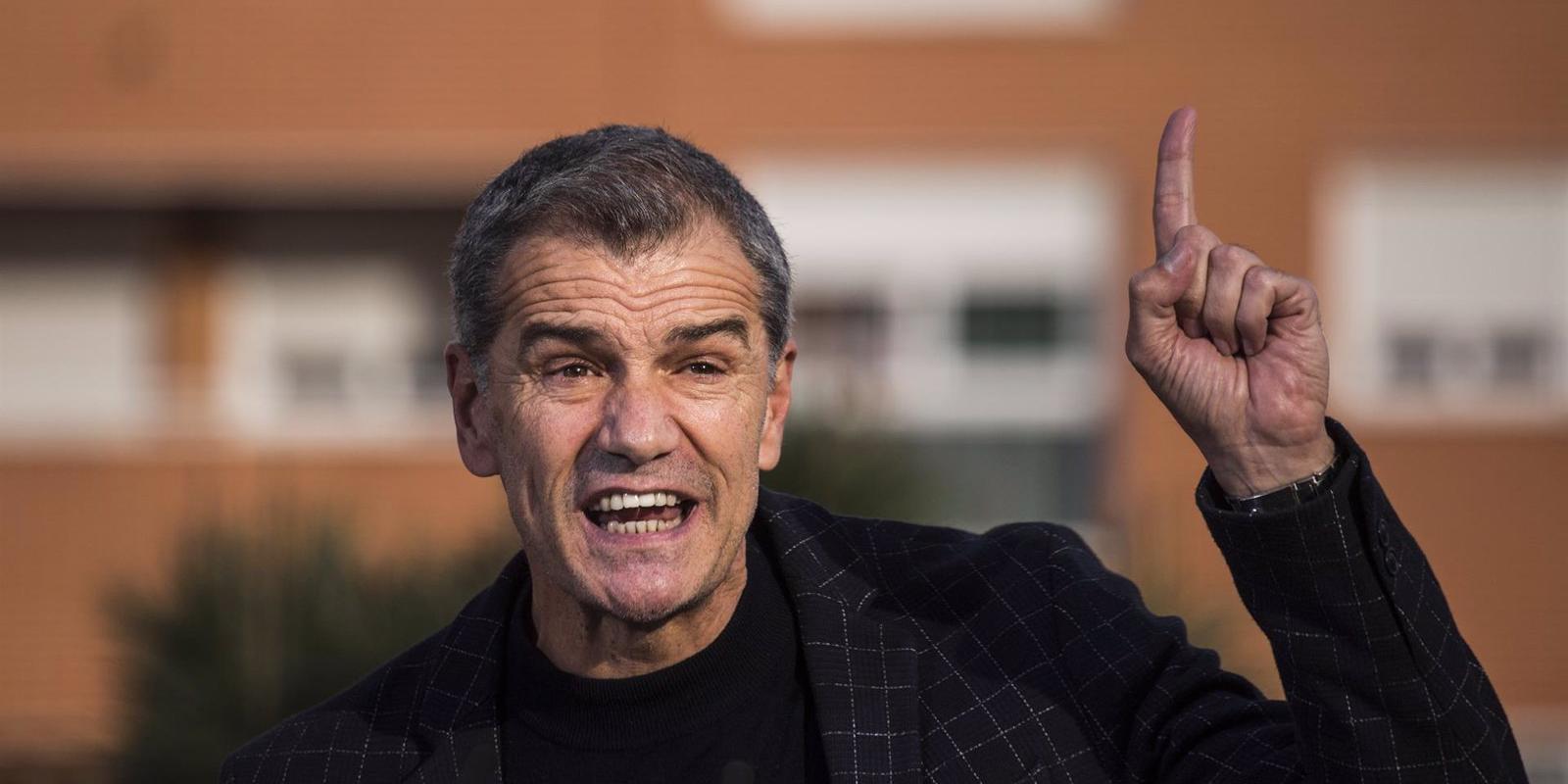 Cantó respeta la decisión del TC e insiste en que se dedicará "en cuerpo y alma" a que Madrid "siga siendo libre"